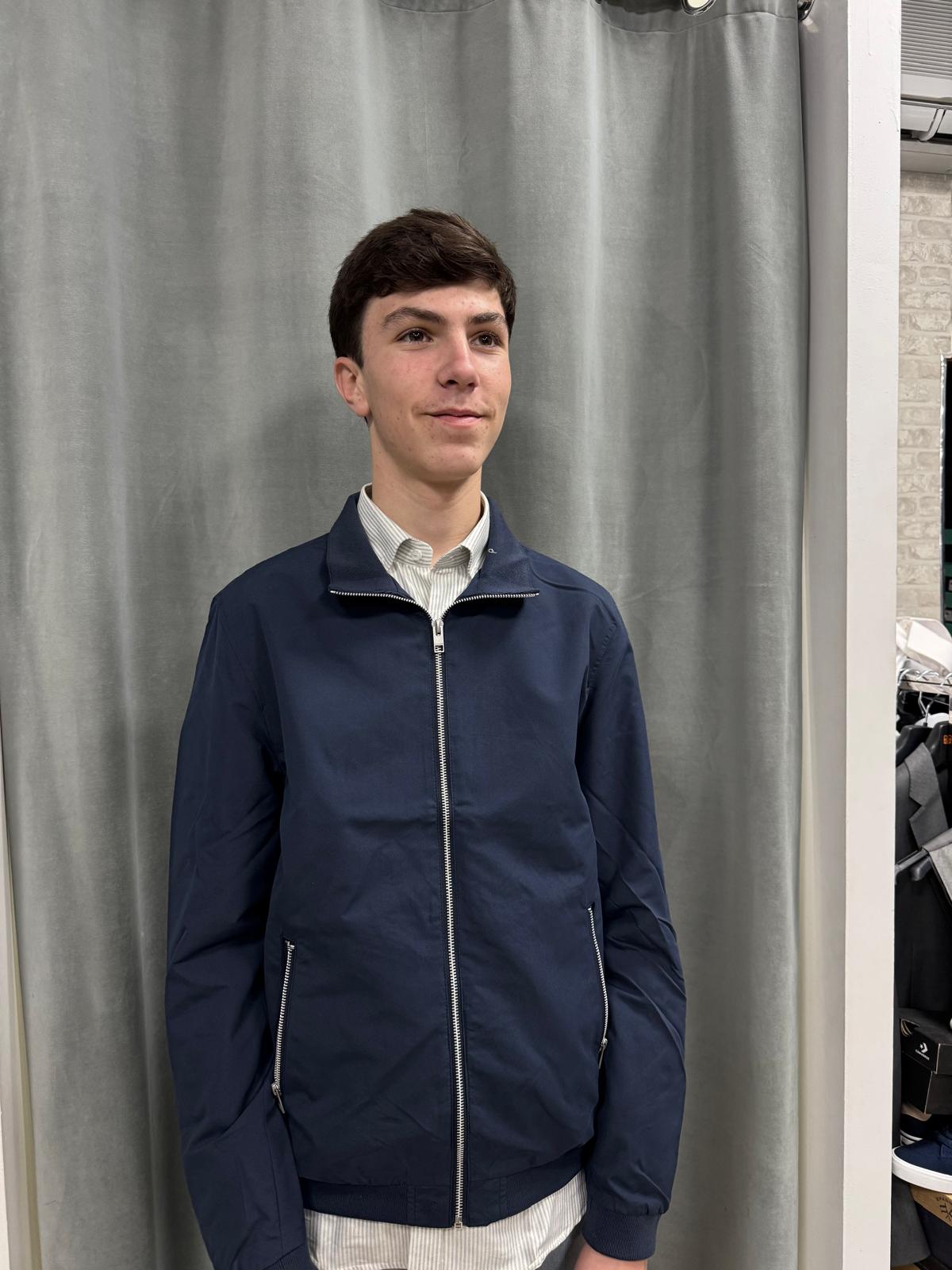 Cazadora ligera con cremallera